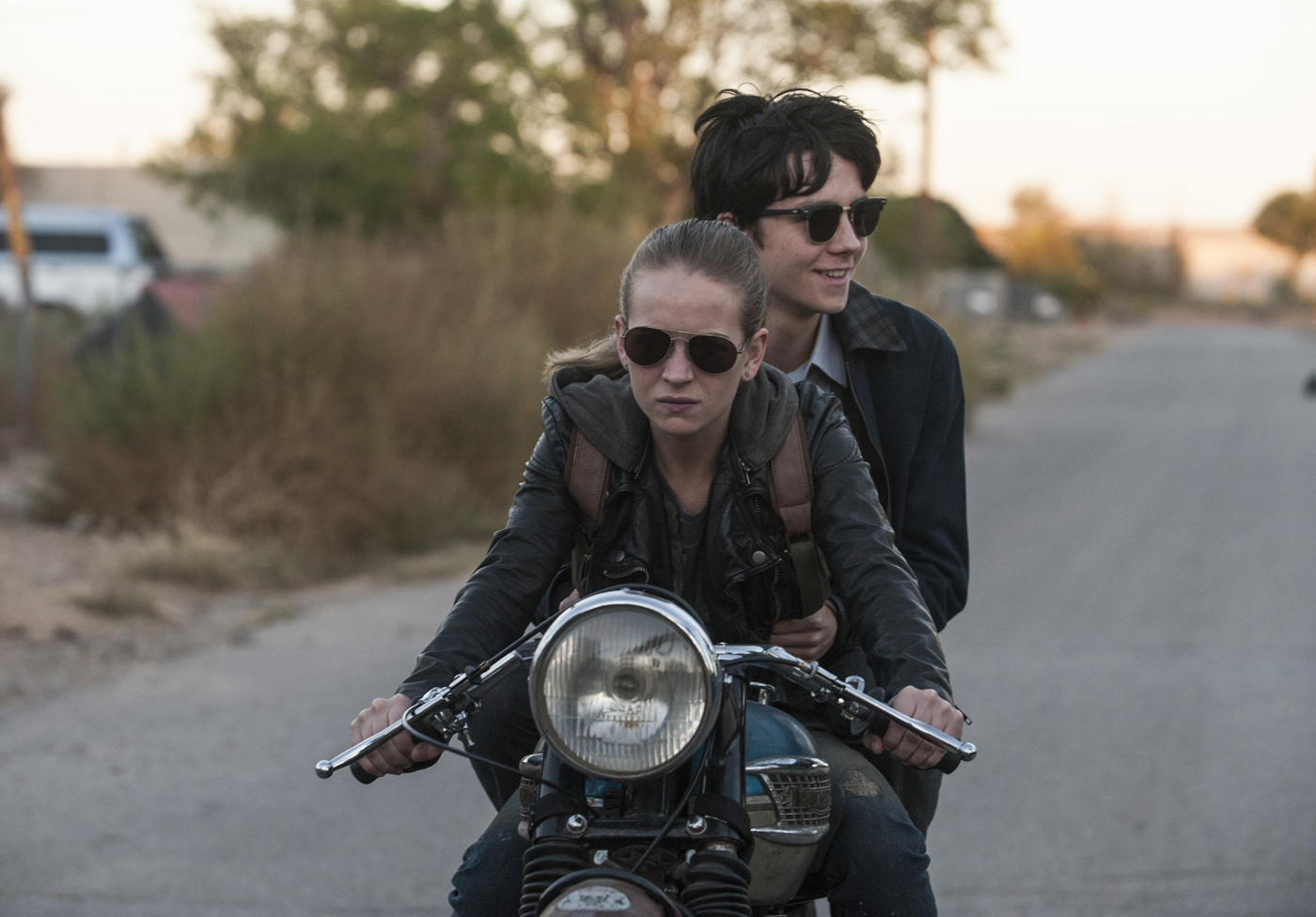 The Space Between Us: (2017)